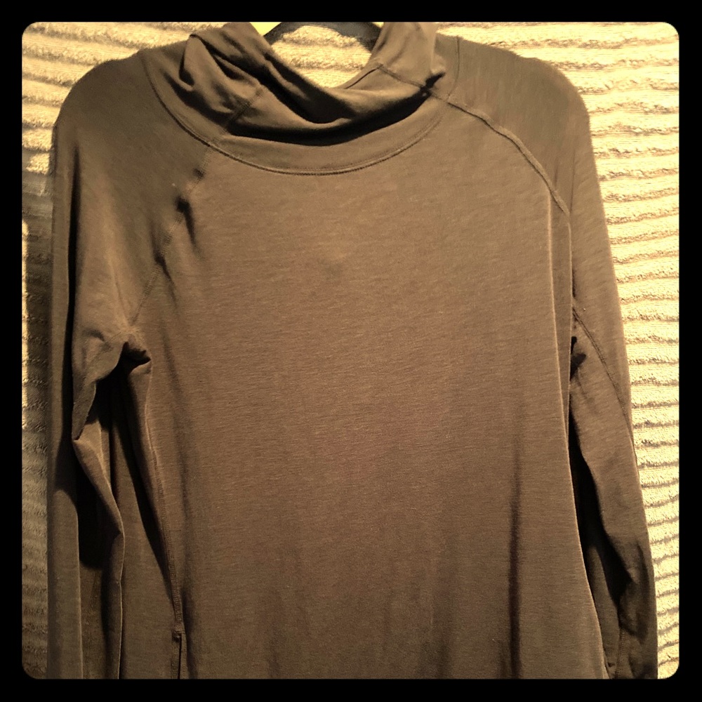 NWOT gap fit breathe black tunic